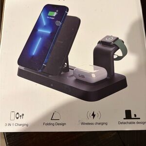 3-in-1 Wireless Charging Station - Black